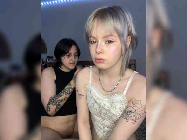 AliceAndMia