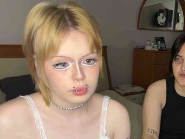AliceAndMia