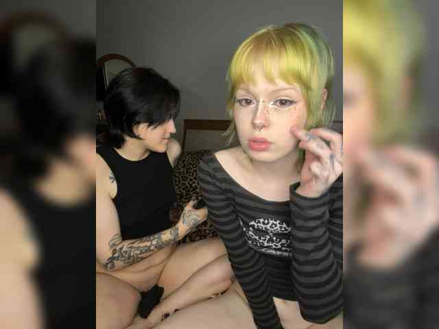 AliceAndMia