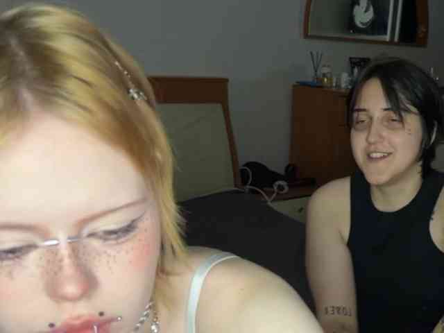 Model: AliceAndMia