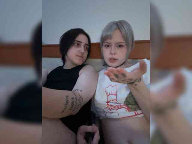 AliceAndMia