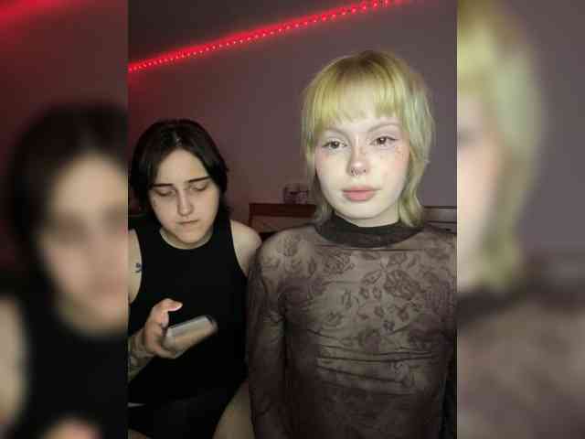 AliceAndMia