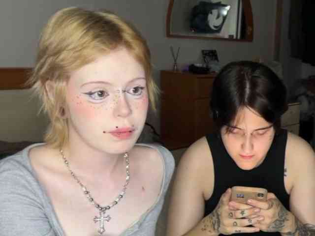 Model: AliceAndMia