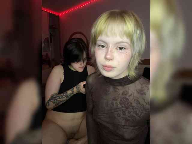 AliceAndMia