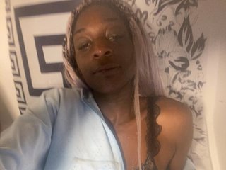 Alexismerton1's Live Webcam