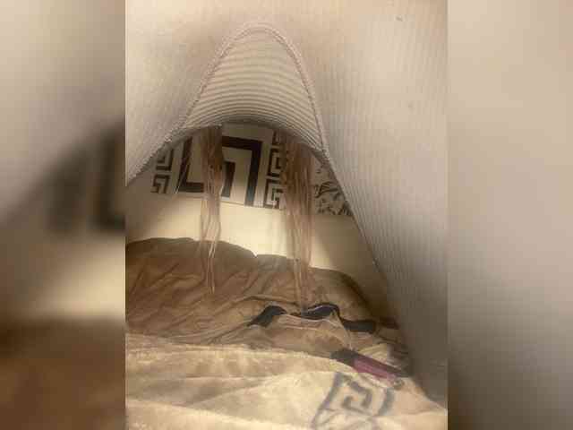 Alexismerton1 webcam