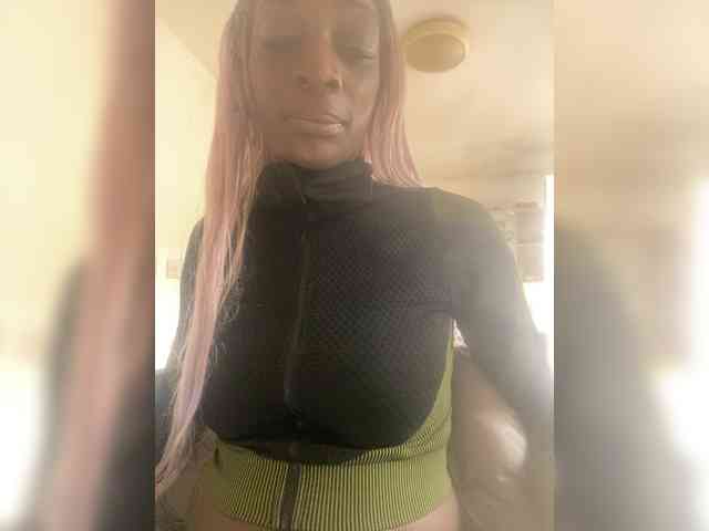 Alexismerton1 webcam
