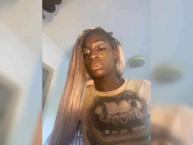 Alexismerton1 webcam