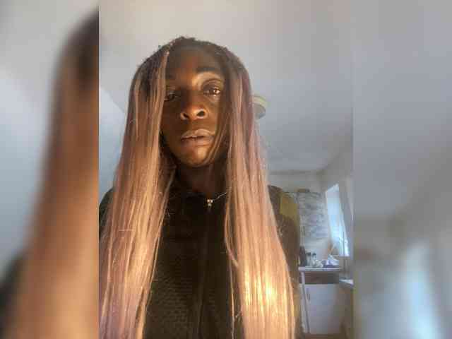 Alexismerton1 webcam
