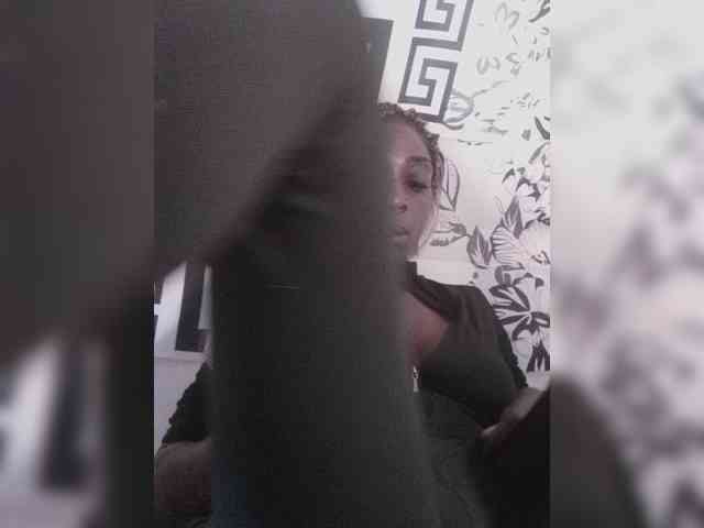 Alexismerton1 webcam