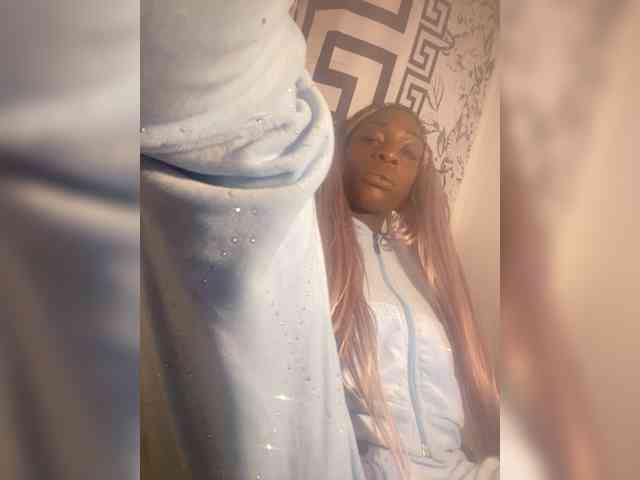 Alexismerton1 webcam