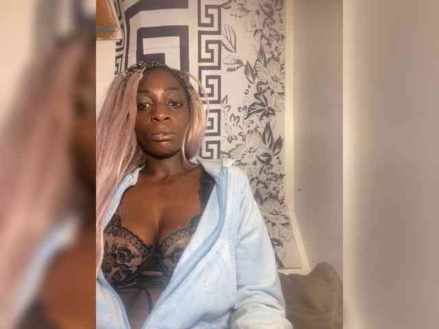 Alexismerton1 webcam