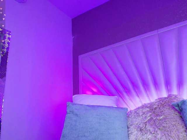 CharlotteWalker live cam on BongaCams