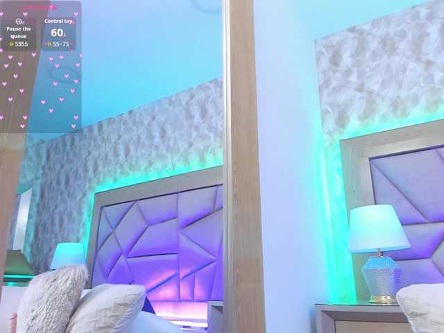 CharlotteWalker live cam on BongaCams