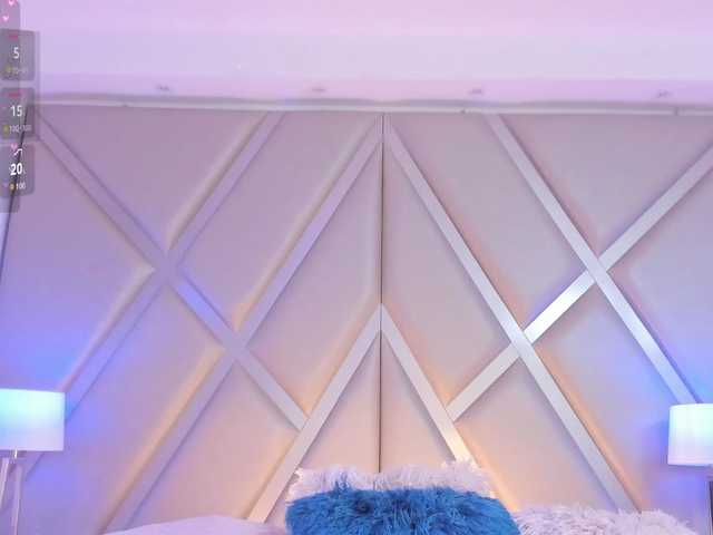 CharlotteWalker live cam on BongaCams