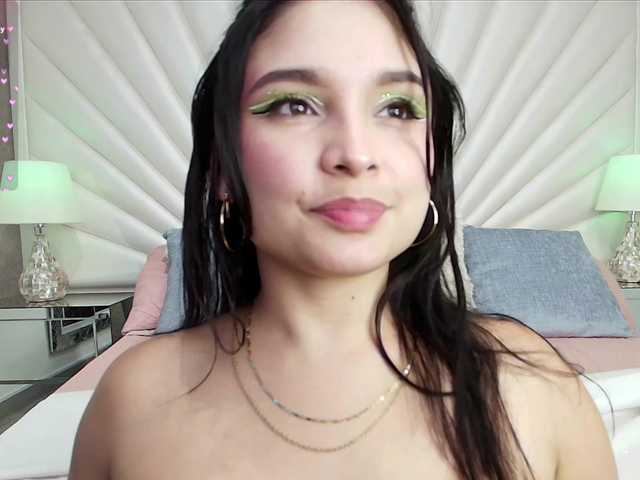 CharlotteWalker live cam on BongaCams