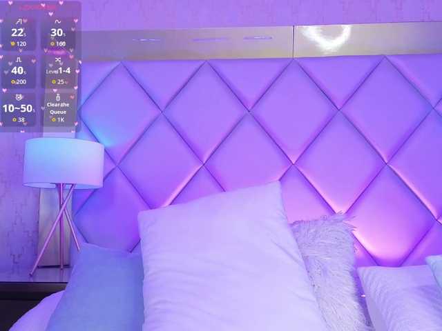 CharlotteWalker live cam on BongaCams