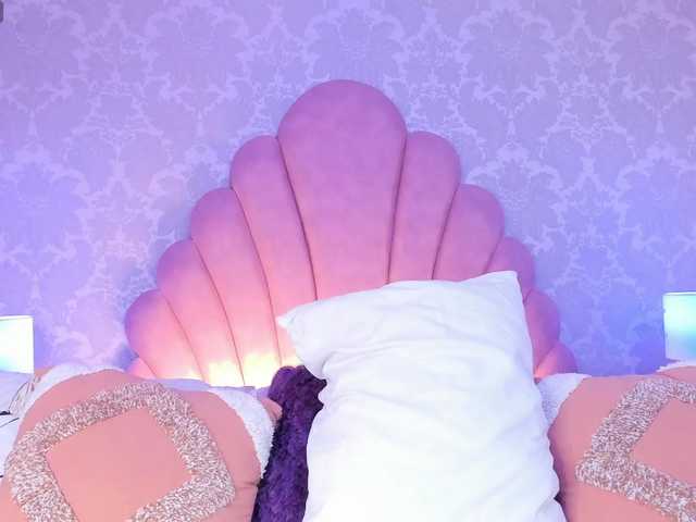 CharlotteWalker live cam on BongaCams