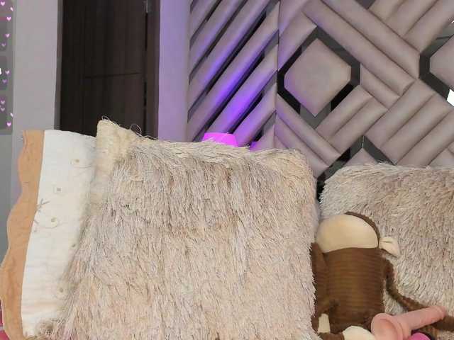 CharlotteWalker live cam on BongaCams