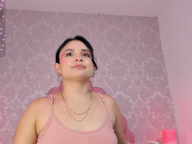 CharlotteWalker live cam on BongaCams