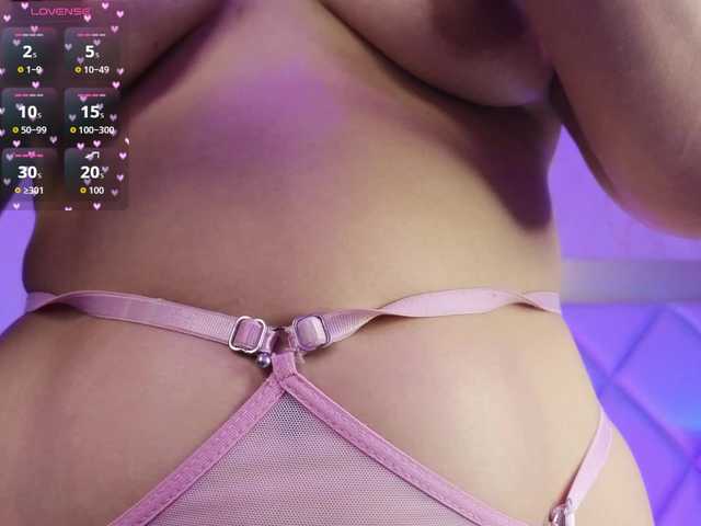 CharlotteWalker live cam on BongaCams