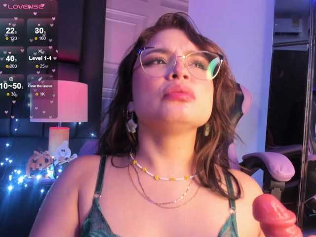 CharlotteWalker live cam on BongaCams