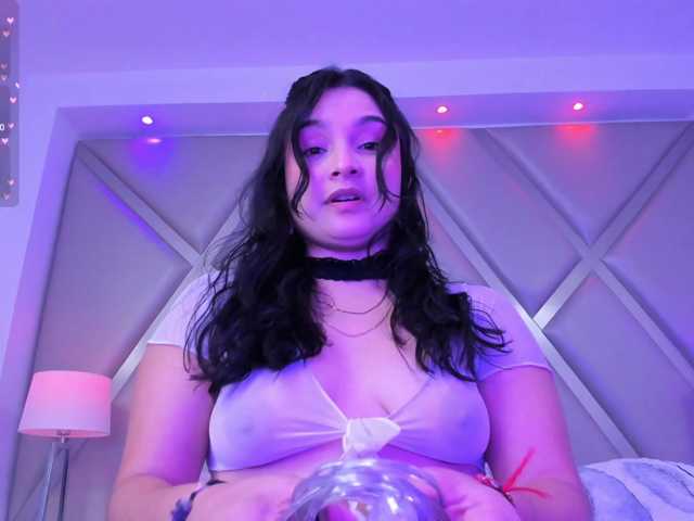 CharlotteWalker live cam on BongaCams