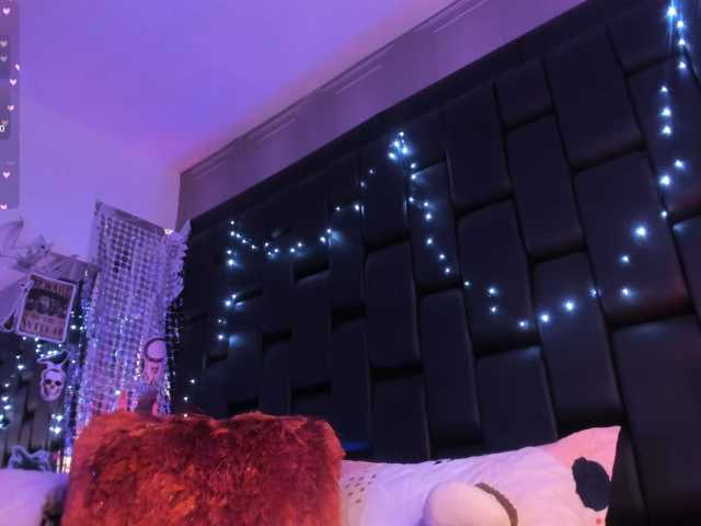 CharlotteWalker live cam on BongaCams