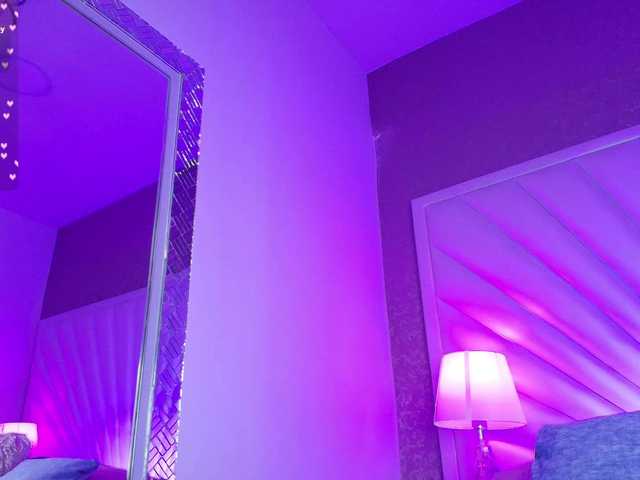 CharlotteWalker live cam on BongaCams
