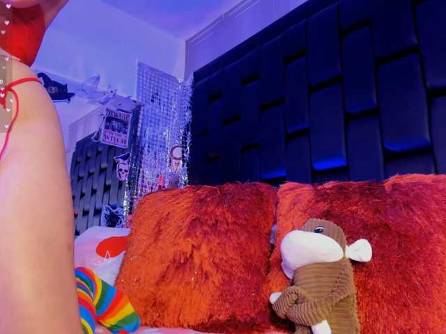CharlotteWalker live cam on BongaCams
