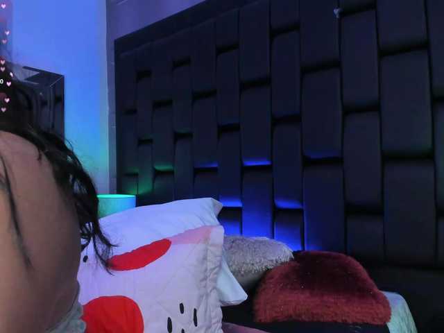CharlotteWalker live cam on BongaCams