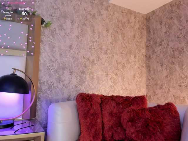 CharlotteWalker live cam on BongaCams