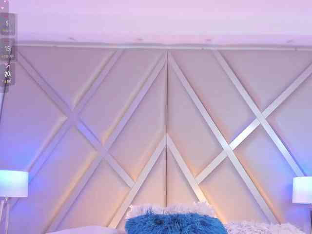 CharlotteWalker webcam