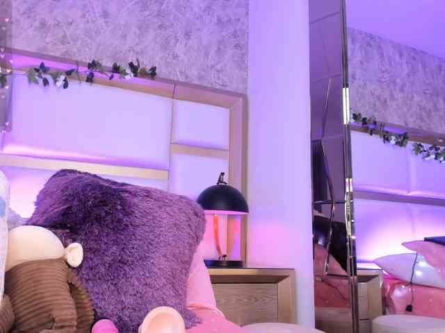 CharlotteWalker webcam