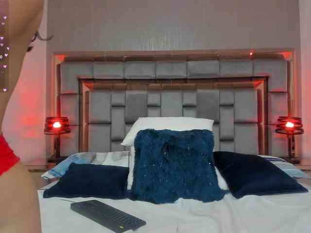 CharlotteWalker webcam