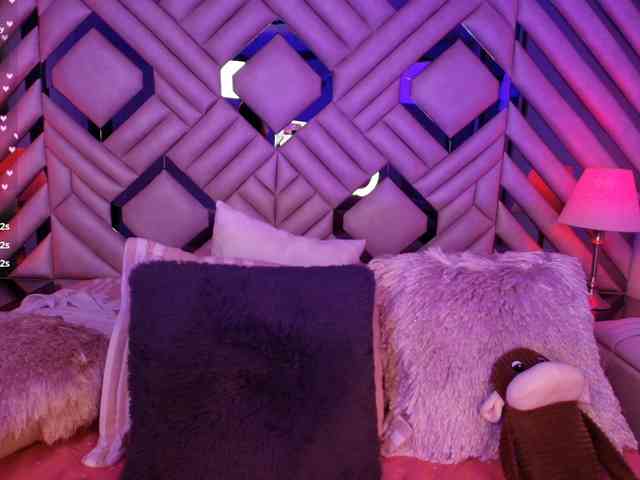 CharlotteWalker webcam