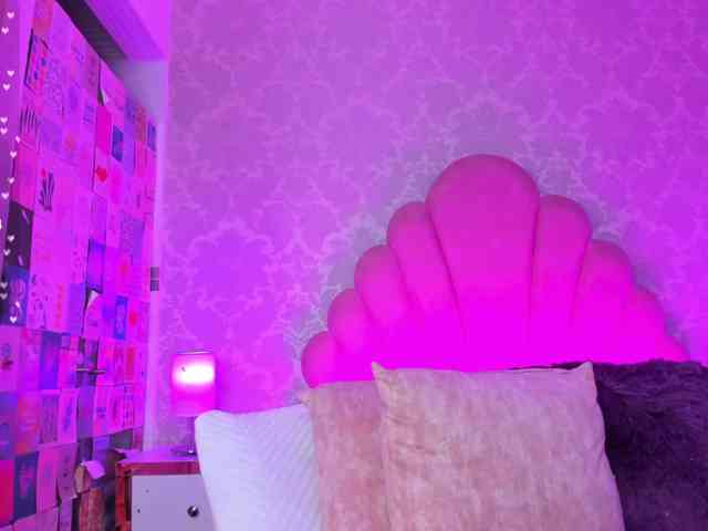 CharlotteWalker webcam