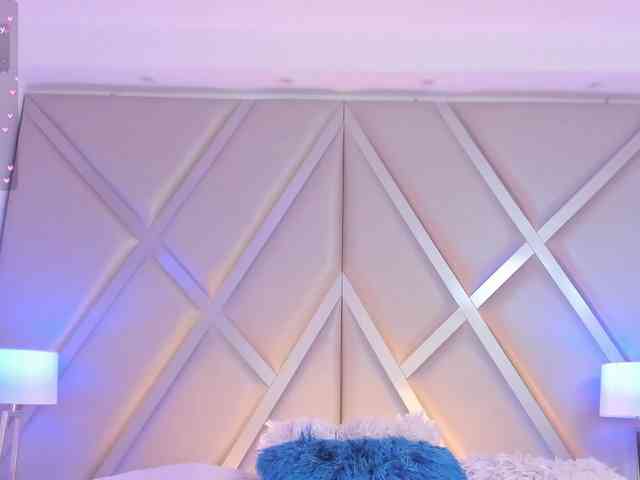 CharlotteWalker webcam