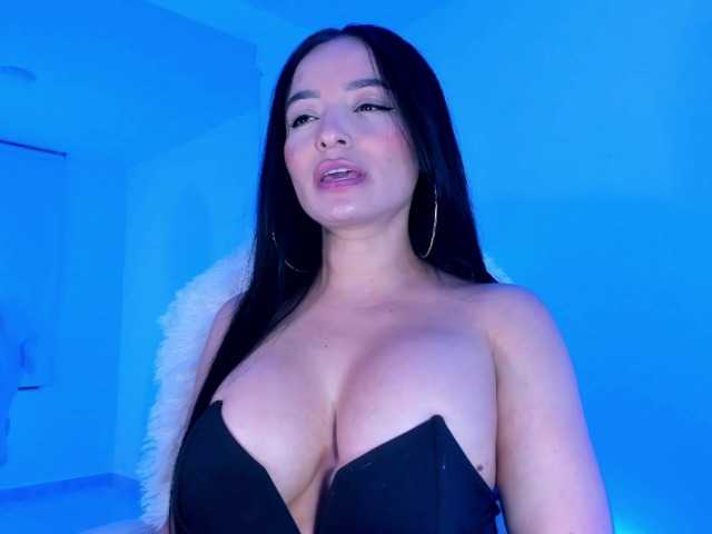 VivienneNoir live cam