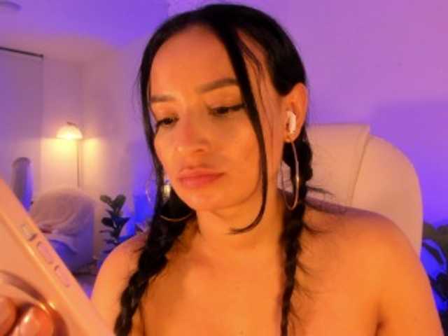 VivienneNoir live cam on BongaCams