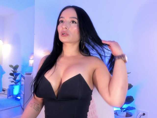 VivienneNoir live cam on BongaCams