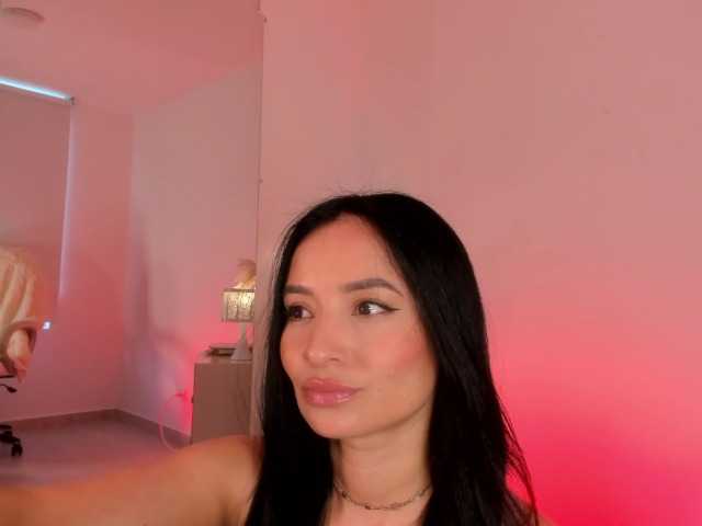 VivienneNoir live cam on BongaCams