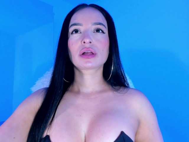 VivienneNoir live cam
