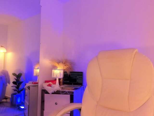 VivienneNoir live cam on BongaCams