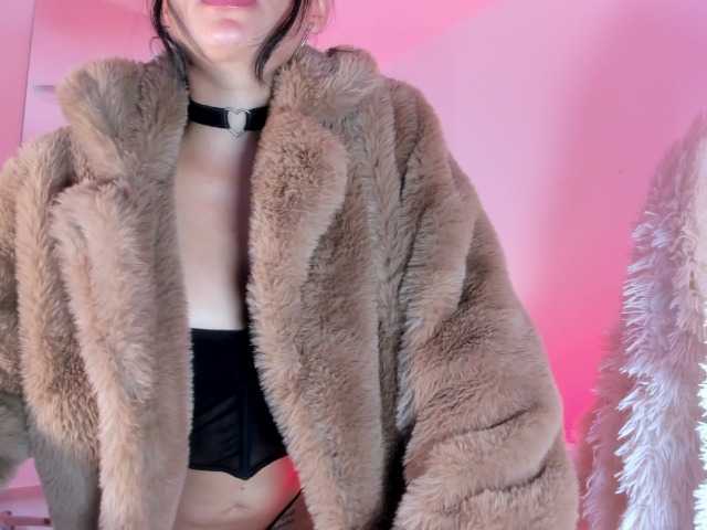 VivienneNoir live cam on BongaCams