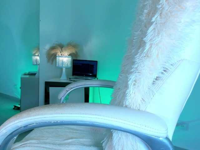 VivienneNoir live cam