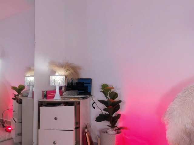 VivienneNoir, en vivo ahora en BongaCams