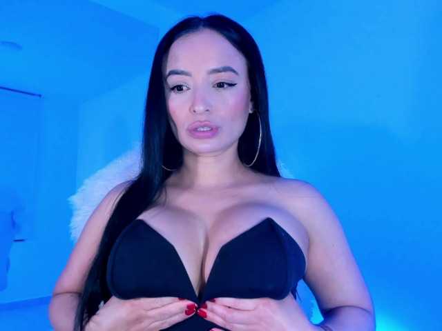 VivienneNoir live cam