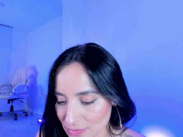 VivienneNoir webcam