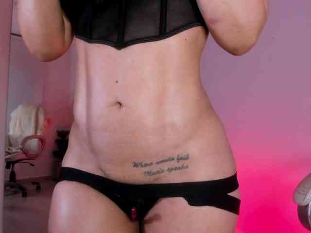 VivienneNoir webcam
